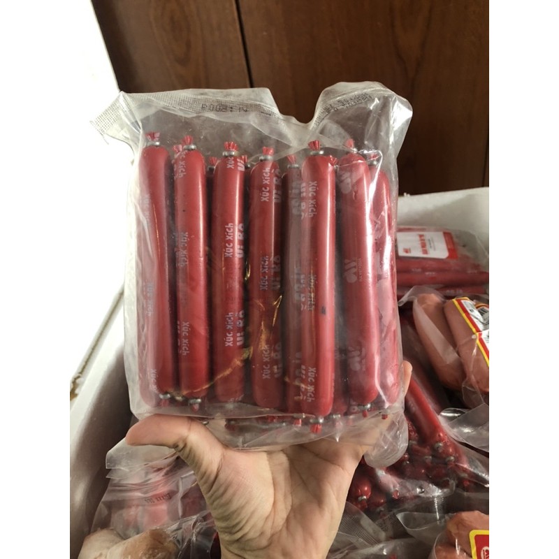 xúc xích tiệt trùng đức việt(40-45c/1kg)