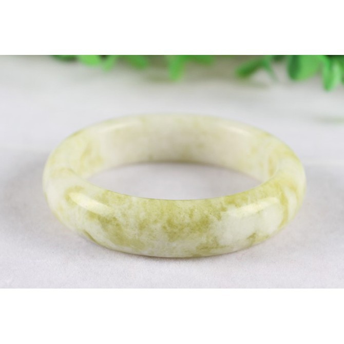 Vòng Đeo Tay Ngọc Bích Tự Nhiên Cho Nữ