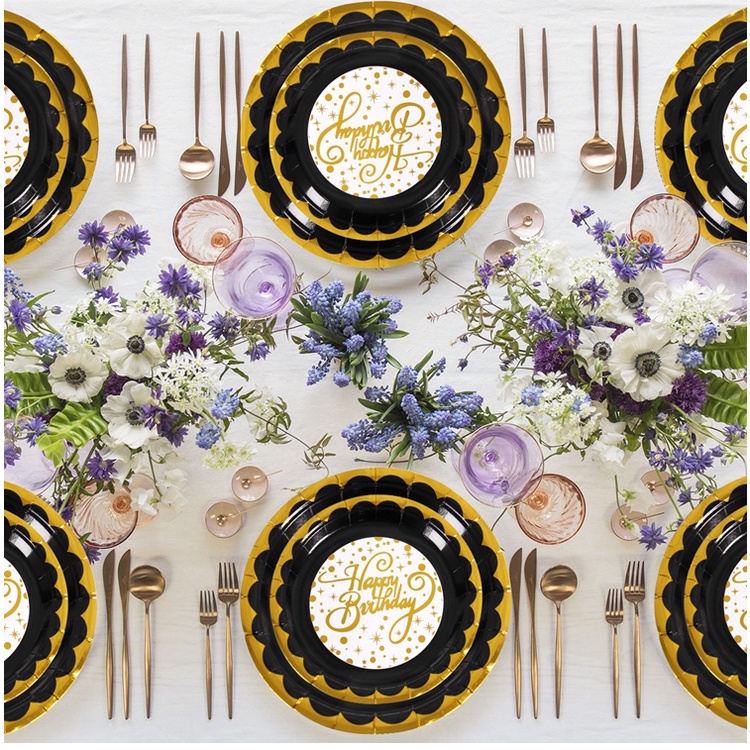 Bộ dụng cụ bàn ăn dùng một lần cho tiệc sinh nhật