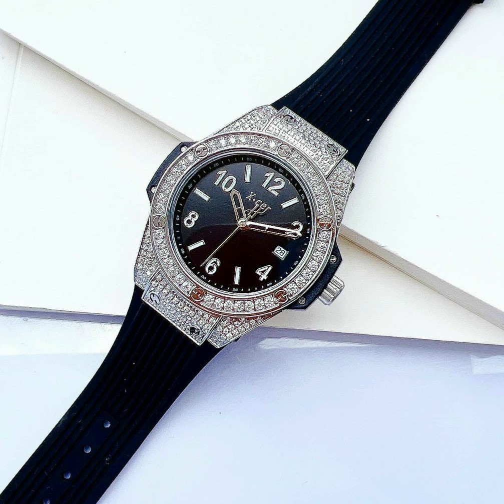 Đồng Hồ Xcer Nữ Silicon Đen Tròn Đính Đá Silver 36mm B0611 Chính Hãng