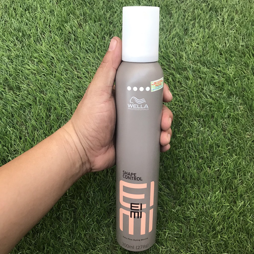 Mousse tạo dáng và giữ nếp hoàn hảo EIMI Shape Control Wella 300ml (Cấp độ 4)