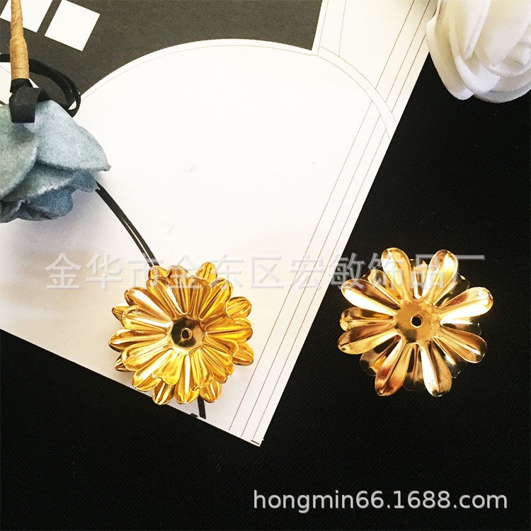 (1 cái)Phiến kim loại hoa sen 3 lớp 26mm, Nguyên liệu làm trang sức cổ trang, Nguyen liệu diy