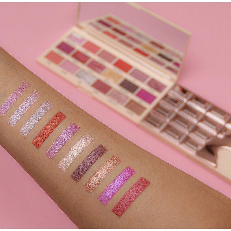 Bảng mắt I Heart Revolution Marble Rose Gold Chocolate Eyeshadow Palette