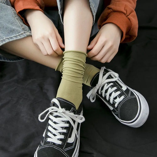 Vớ Lửng Màu Trơn Dễ Phối Đồ Thời Trang Mới Năm 2022 Cho Nữ