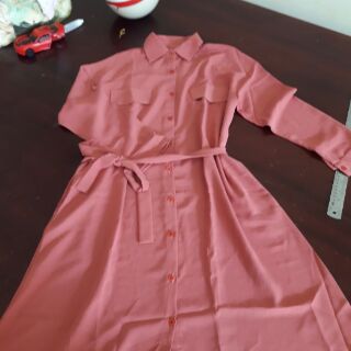Váy chifon hồng đậu