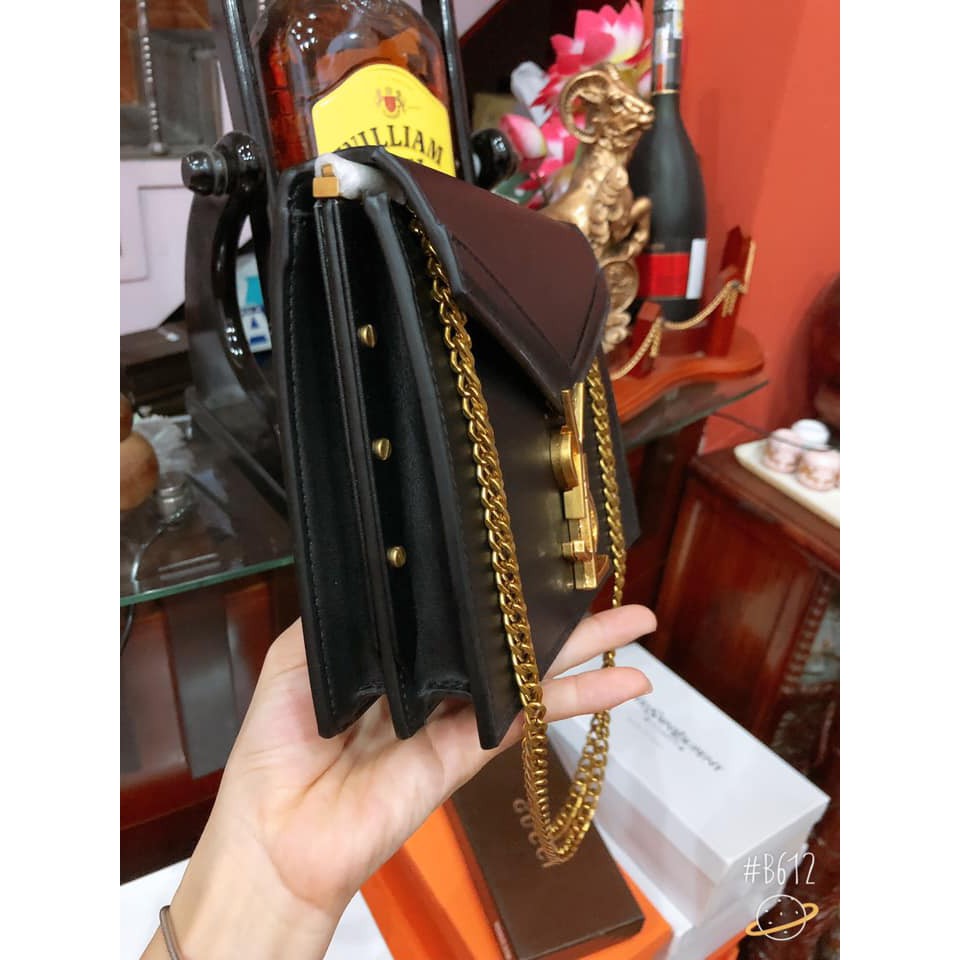 Túi chữ Y có đinh 2 bên hàng chuẩn