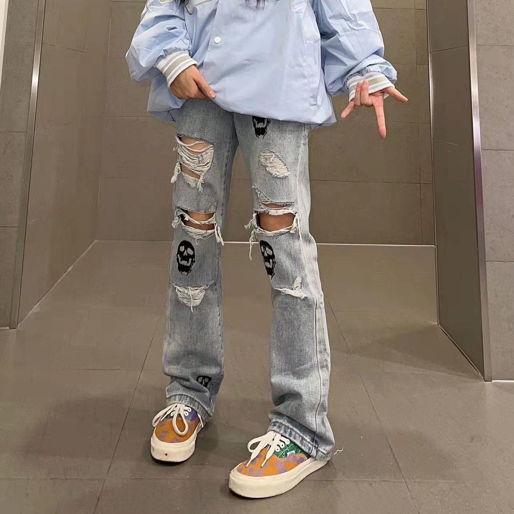 Quần Jeans Rách Dáng Rộng Phối Vết Rách Đầu Lâu Phong Cách Âu Mỹ Hàng Mới Dành Cho Bạn Nữ