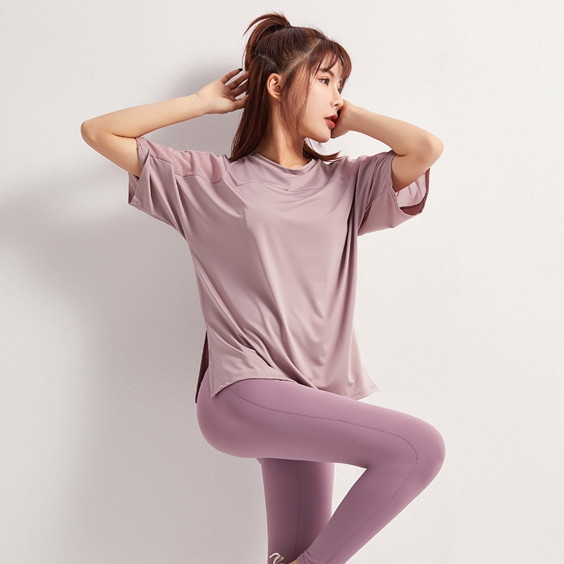 Áo thun tập thể thao thiết kế xẻ tà độc đáo cho nữ