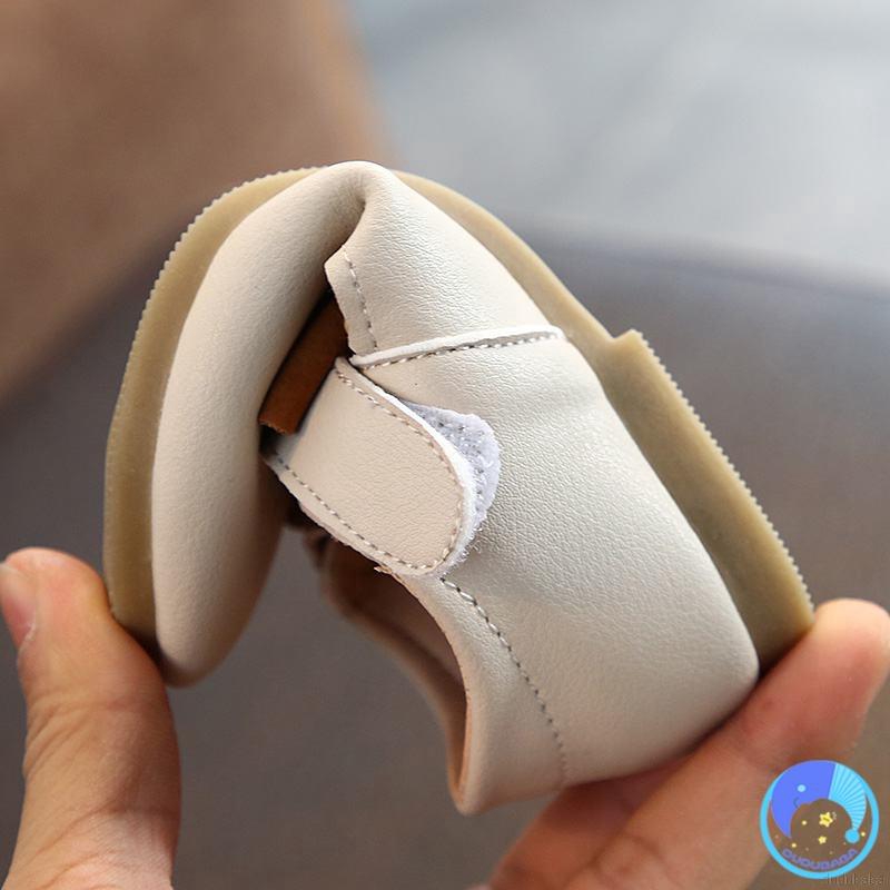 Giày thiết kế nơ cổ điển dành cho bé gái