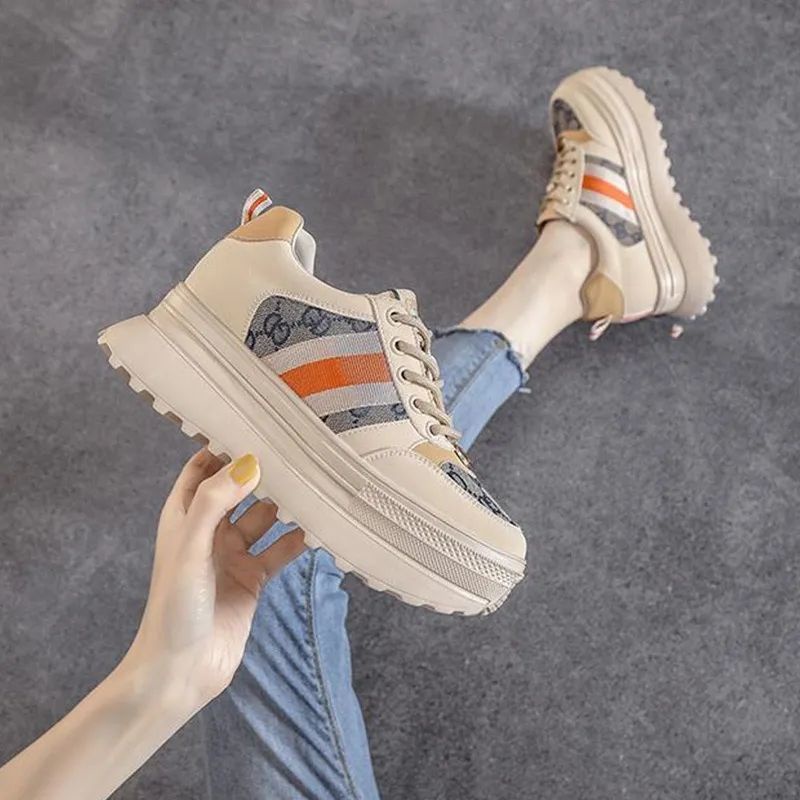 Giày đế dày tăng chiều cao đơn giản thời trang 2022 dành cho nữ