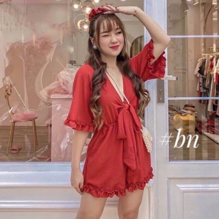 [HOT] Bộ jumpsuit cổ tim nơ viền bèo tay lỡ dáng xoè