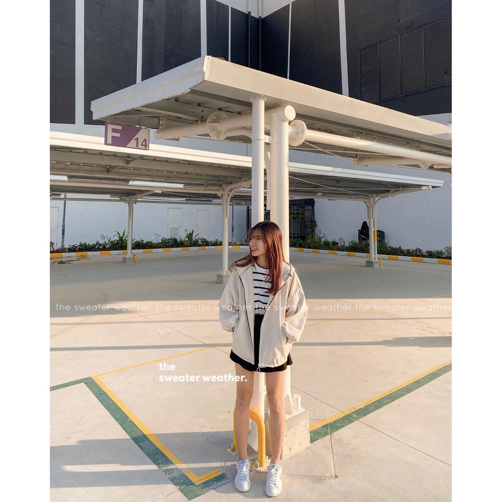 Áo khoác nhung lì kéo khóa tay phồng | BigBuy360 - bigbuy360.vn