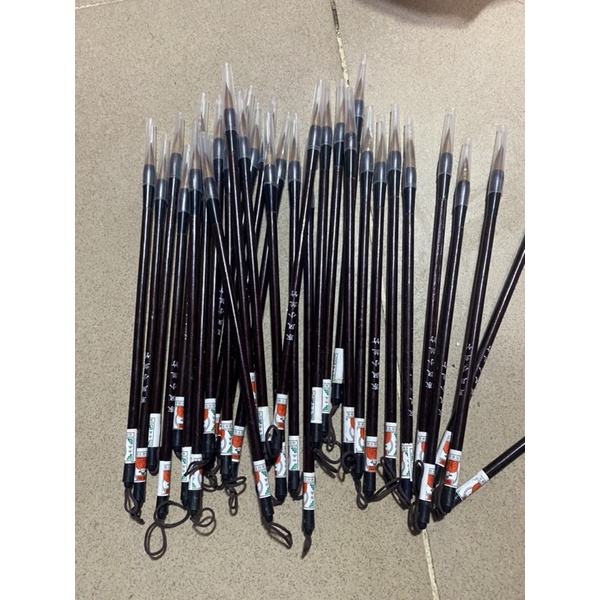 0vút viết thư pháp