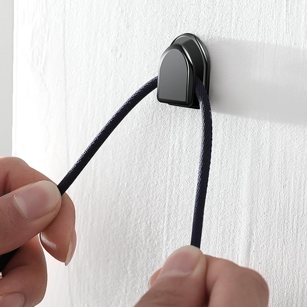 Móc Treo Đồ Mini Tiện Dụng Cho Xe Hơi A8P6