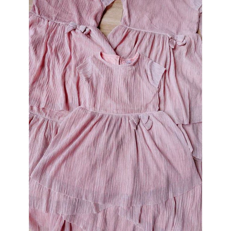 Váy đầm bé gái