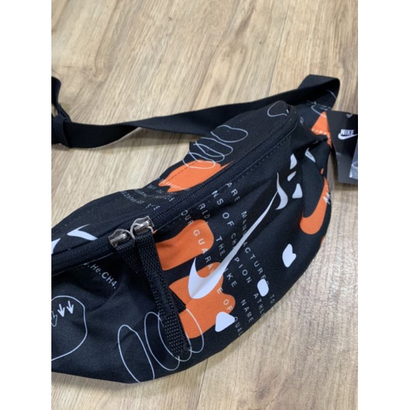 Túi bao tử họa tiết Nike