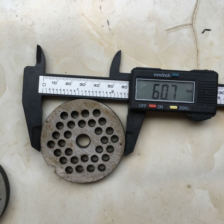 Phụ kiện máy xay thịt, mặt lưới máy xay thịt đùn - xàng 6- 8