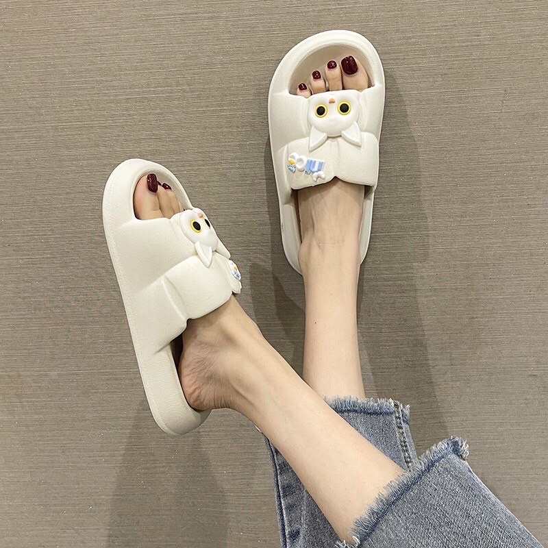 Dép bánh mì quai ngang nữ ô vuông đính sticker mèo cute siêu êm siêu bền - DL160