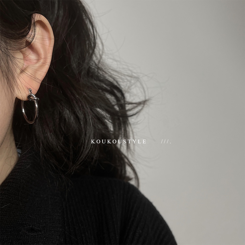 Khuyên tai tròn phong cách Hàn Quốc cho nữ