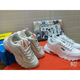 Giày sneaker nữ đẹp mới nhất đế cao