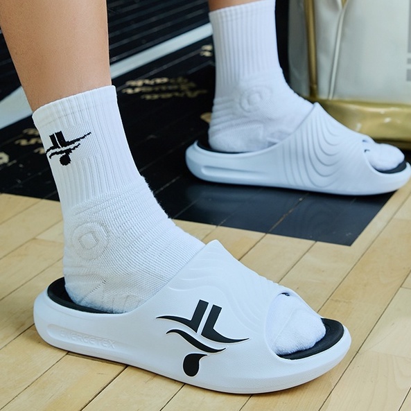 Dép Thể Thao Chống Trượt Chống Sốc Họa Tiết One Piece Thời Trang Cho Nam