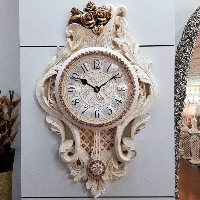Đồng hồ treo tường màu trắng màng phong cách tân cổ điển nhập khẩu DH17