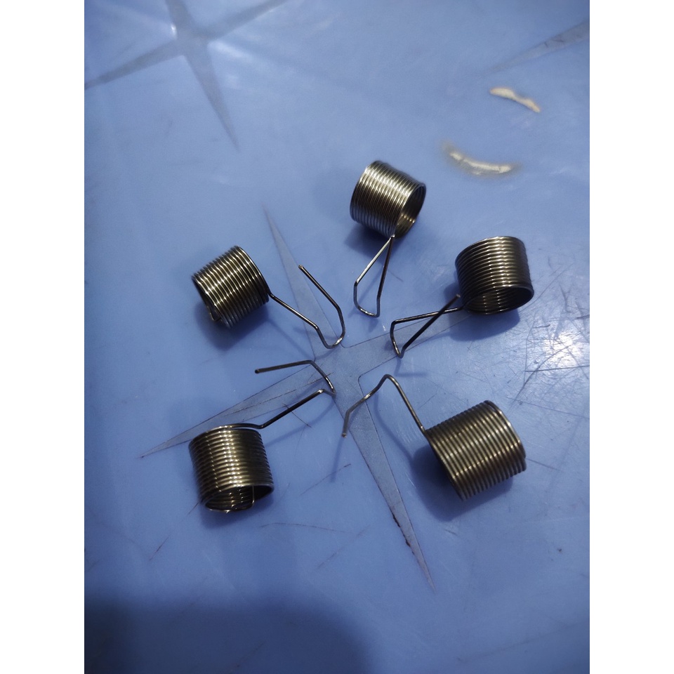 Lò xo râu tôm máy may 1kim công nghiệp