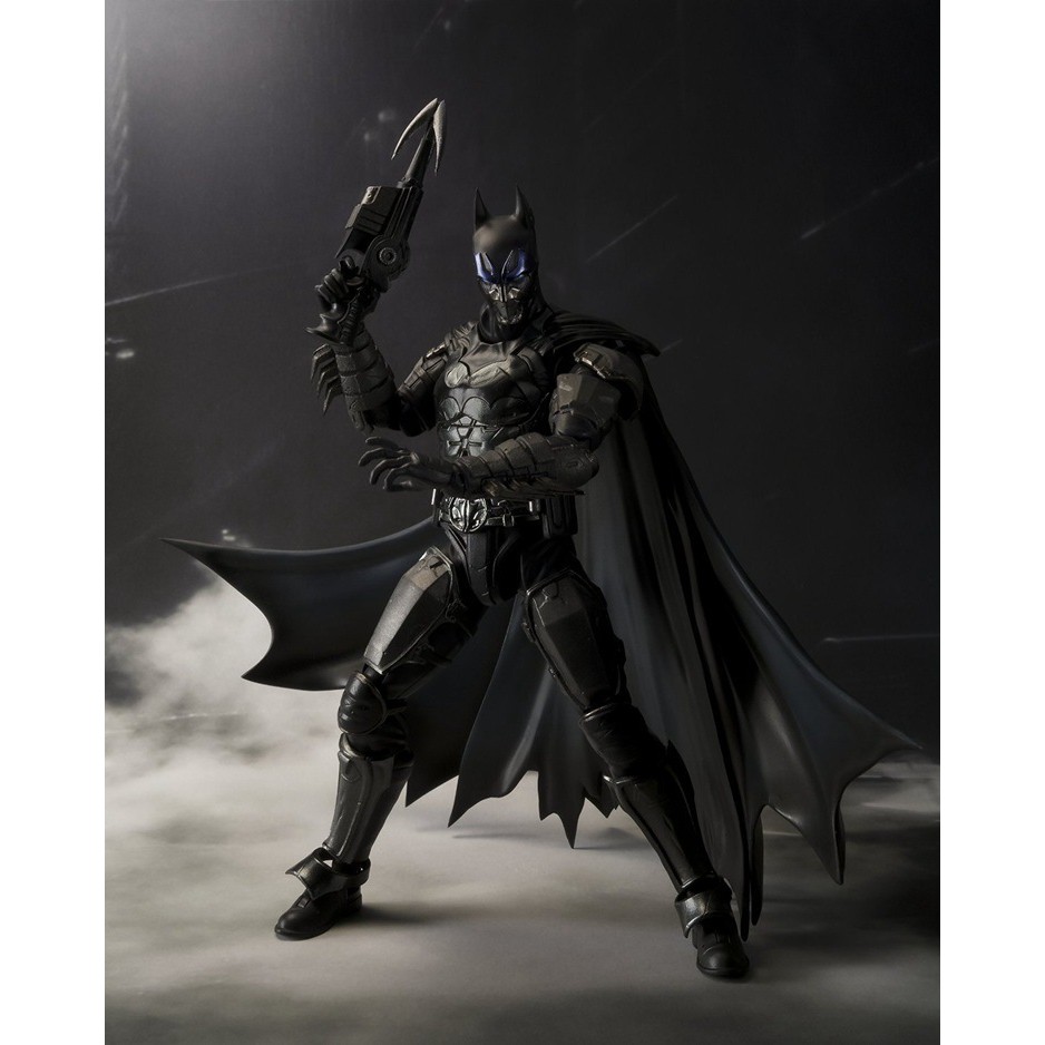 Mô hình Batman SHF Bandai