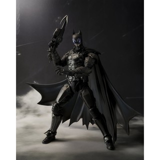 Mô hình Batman SHF Bandai