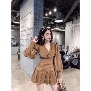 Jum cổ V tay sơ mi, Jum chân váy xếp ly kèm đai vải