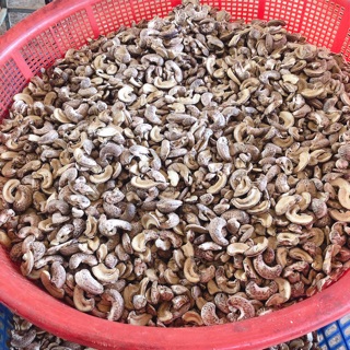 Hạt điều rang muối vỡ đôi
