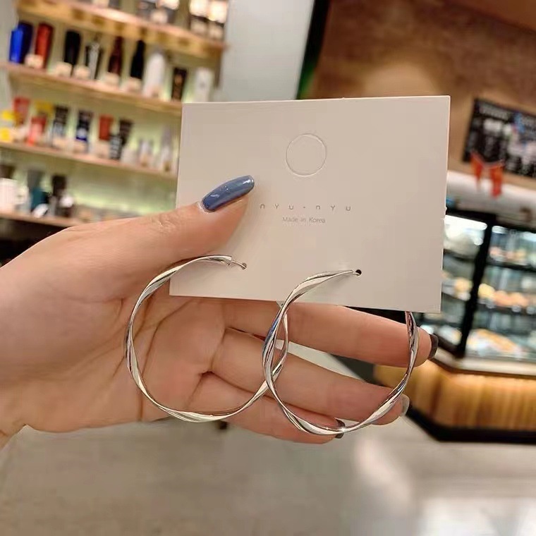 Khuyên Tai Hình Học Phong Cách Retro Hàn Quốc Thời Trang Mới 2022 Dễ Phối Đồ Dành Cho Bạn Nữ