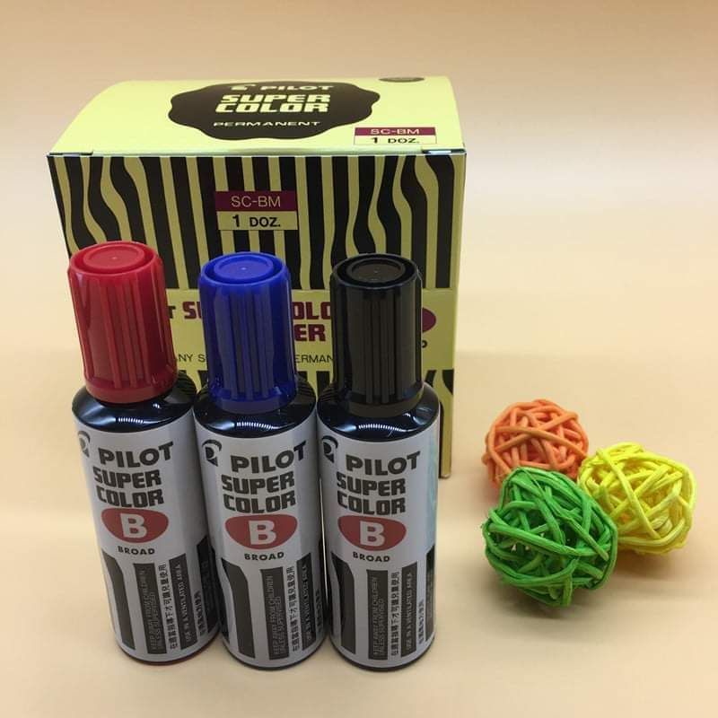 LOGO vợt cầu lông bằng nhựa tặng kèm bút sơn chuyên dụng