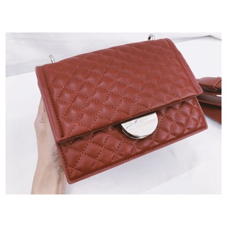 Túi xách đeo chéo Chain Quilted Crossbody Bag chất da chần • 18