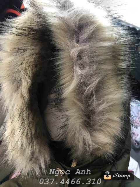 Áo phao Bershka mũ lông