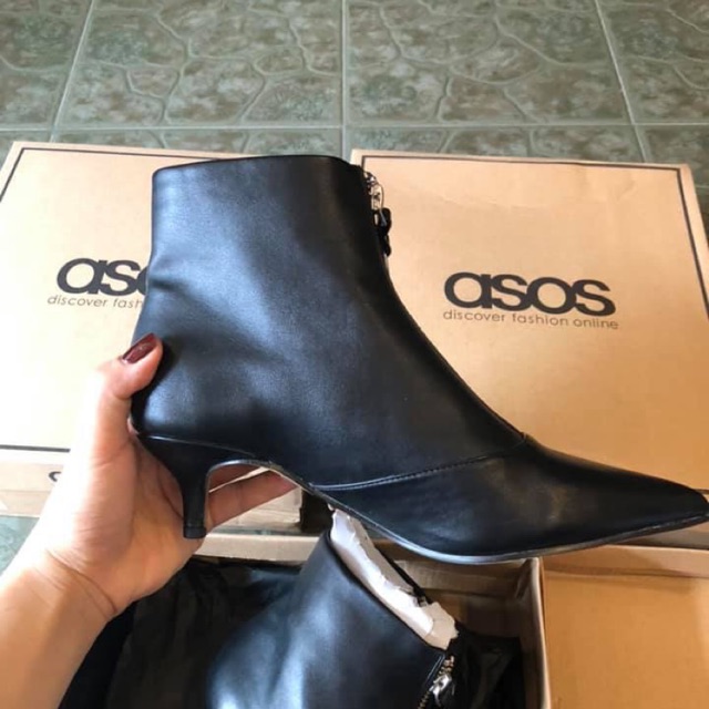 Boot asos tuồn