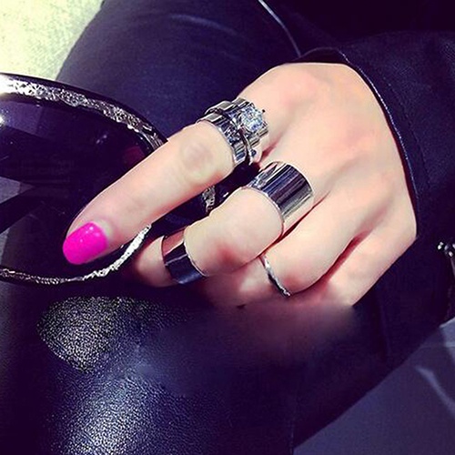 Set 4 nhẫn hợp kim kiểu dáng trẻ trung cá tính cho nữ