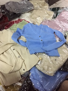 Áo len cardigan