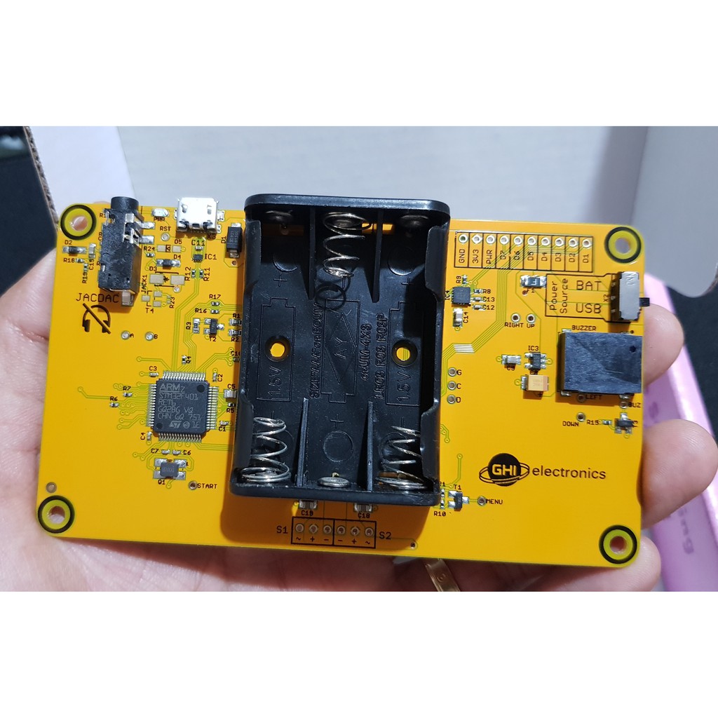 Mạch máy học làm games cho trẻ em - BrainPad Arcade for MakeCode Arcade