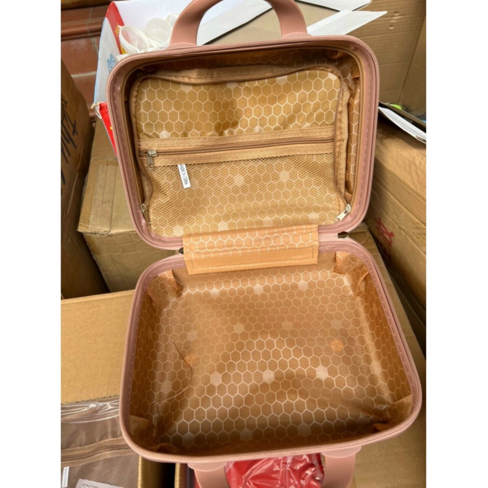 Cốp vali mini cao cấp hình gấu , cốp đựng mỹ phẩm , đồ dùng cá nhân tiện lợi