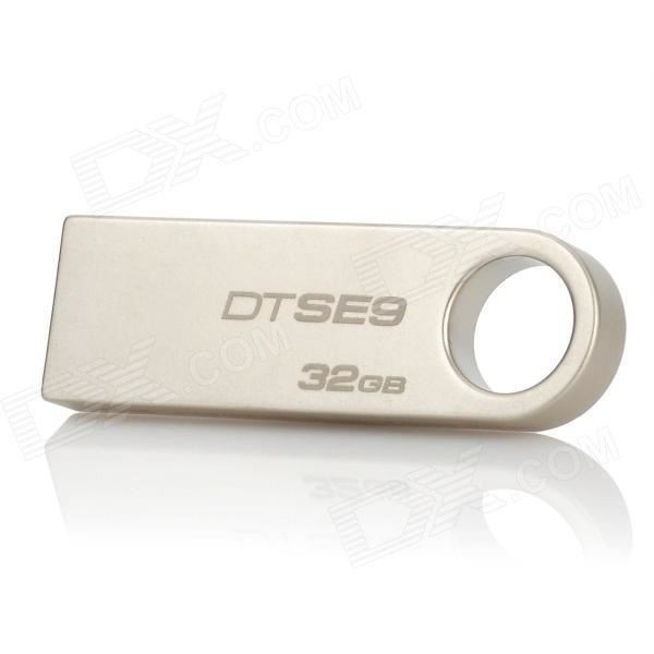 USB Kingston 32Gb DataTraveler SE9 với móc khóa và vỏ kim loại