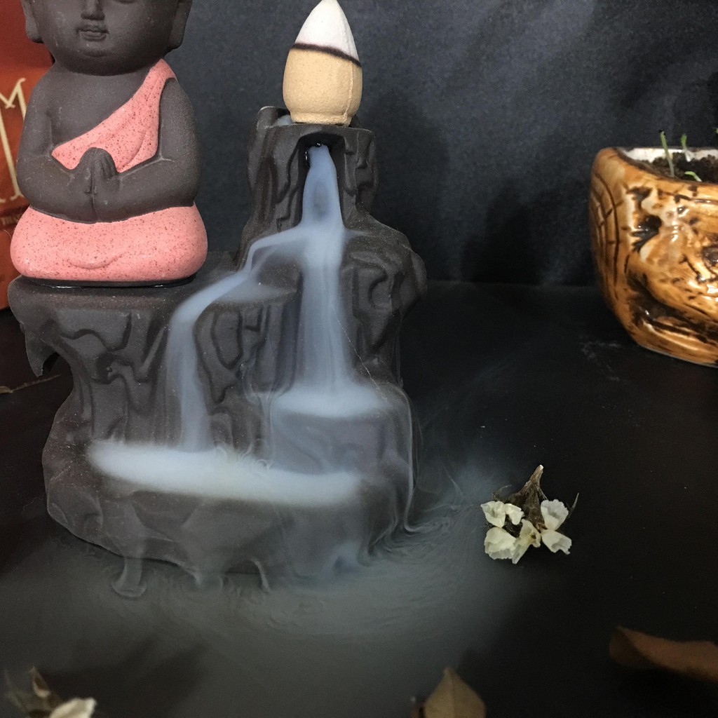 Thác Khói Trầm Hương