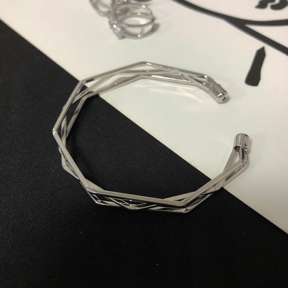 Vòng Tay Hở Thiết Kế Hình Học 3d C245