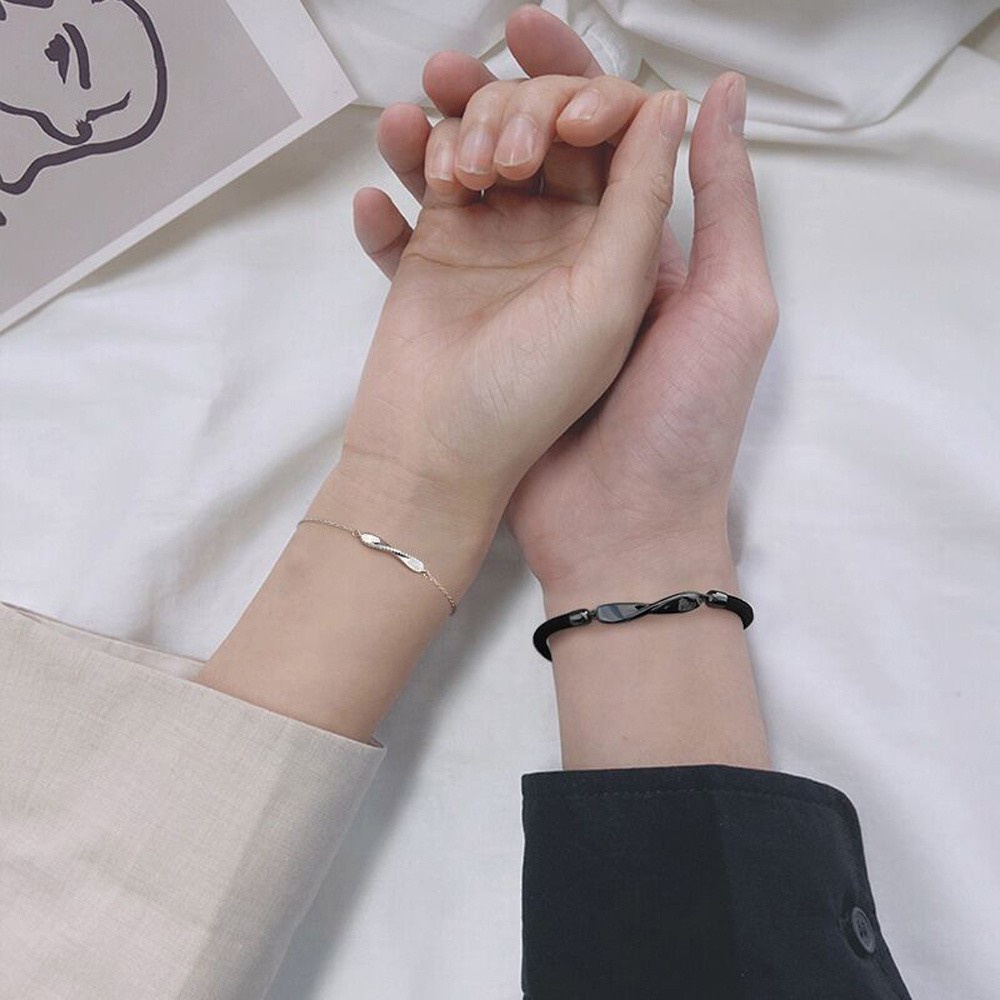 Vòng Đeo Tay Kiểu Dáng Thời Trang Cá Tính Cho Các Cặp Đôi