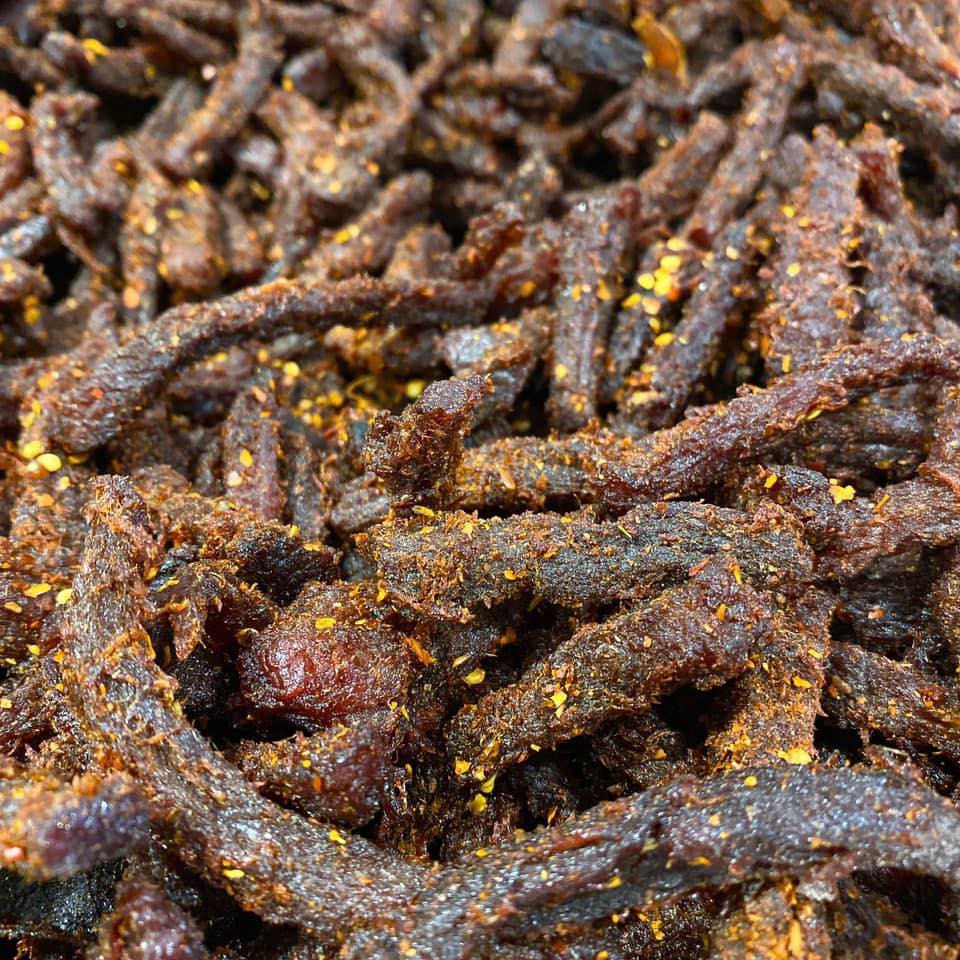 BÒ ẨM SIÊU CAY CHÁY TỎI - GÓI 200GR | BigBuy360 - bigbuy360.vn