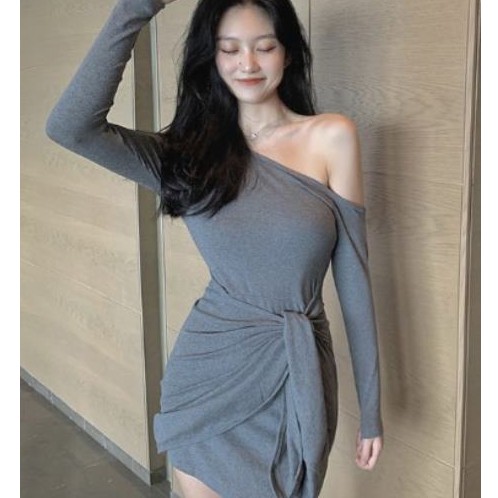 Đầm Tay Dài Thiết Kế Lệch Vai Gợi Cảm Phong Cách Hàn Quốc