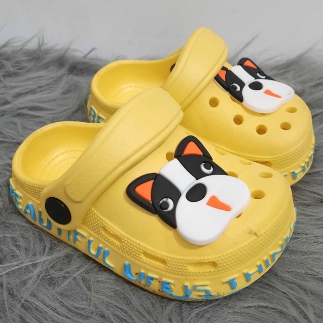 DÉP Sục Kèm Sticker Siêu Nhẹ Chống Trơn Trượt CHO BÉ