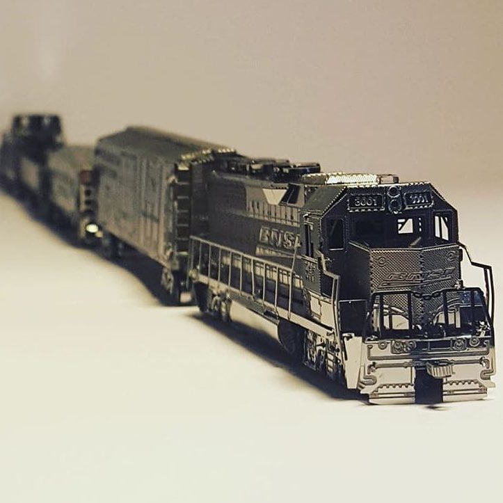 Mô Hình Kim Loại Lắp Ráp 3D Metal Head Đoàn Tàu Lửa Chở Hàng Freight Train [chưa ráp]