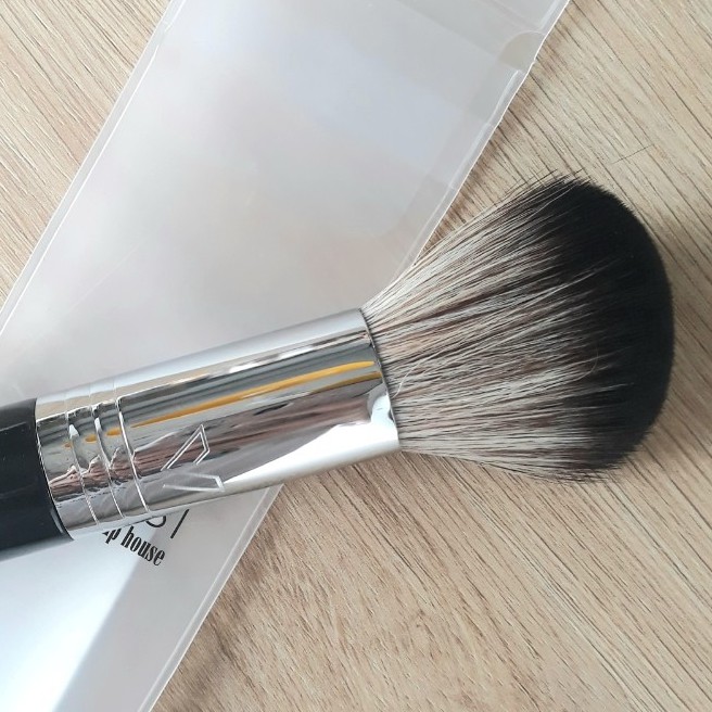 Cọ Phủ Phấn Lớn Tán Tròn Pro Vacosi FP20