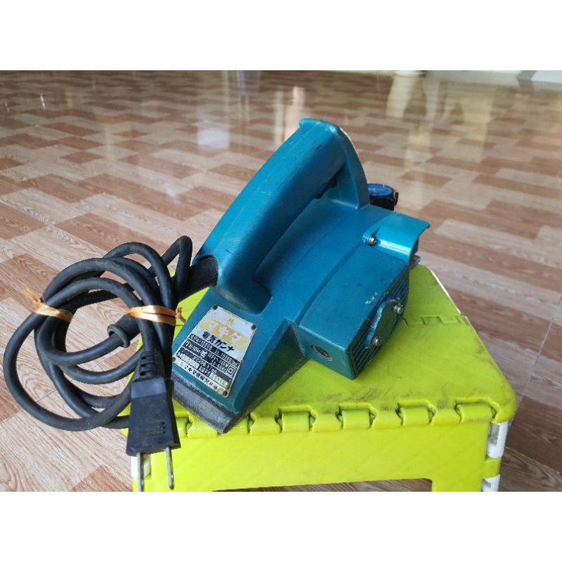 Bào gỗ Makita 1900B nội địa điện 100 volt ,480w